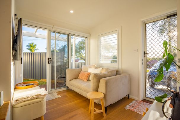 Gorgeous Furnished Granny Flat - Photo 1