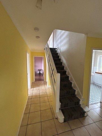 4 bedroom detached house to rent - Photo 5