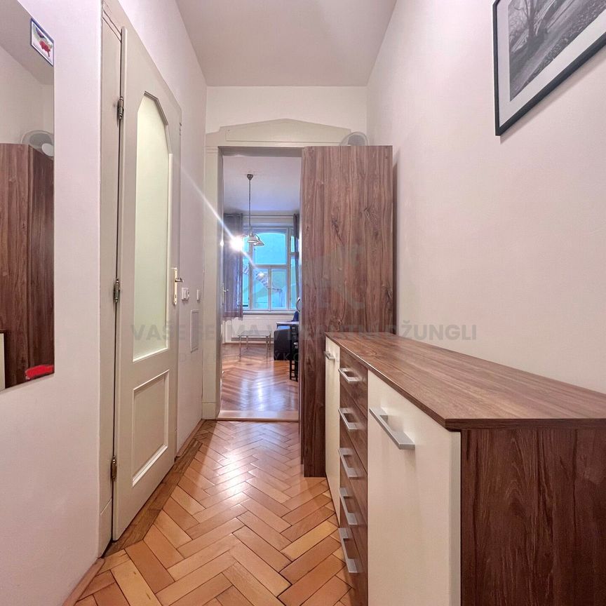 Pronájem bytu 1+kk a garsoniéry 22 m² - Фото 1