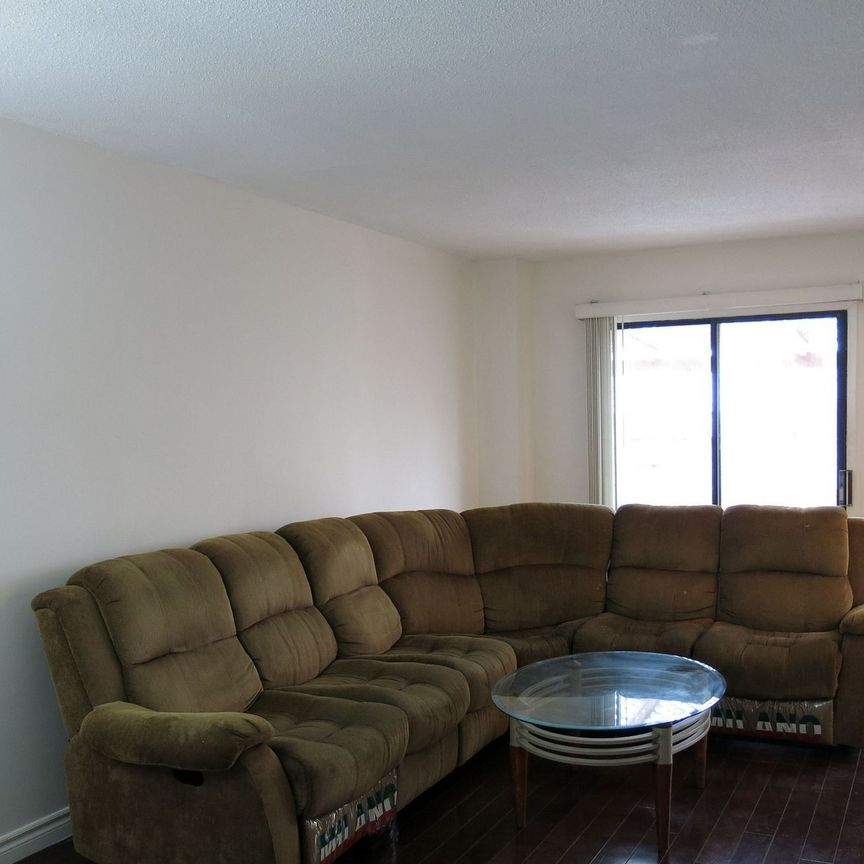 For Lease - 18 Pickard Lane, Brampton, Ontario - Photo 1