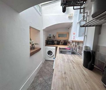 Basement Flat, Pembroke Road, Clifton, Bristol, BS8 - Photo 3