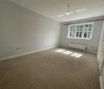 4 bedroom detached house to rent - Photo 5