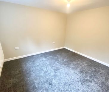 Home - Rooms - FLAT 3 15 MOUNT VERNON ROAD BARNSLEY S70 4DF - Photo 2