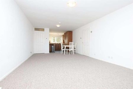 Beckford Court, Bath, BA2 - Photo 3