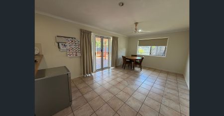 Modern Home with Air-conditioning throughout - Photo 2