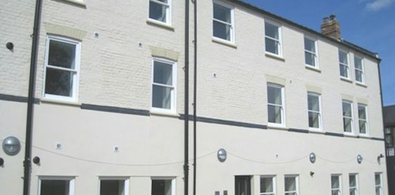 Flat to rent on - Photo 2