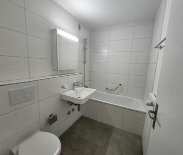 Neu renovierte 5.5 Zi Wohnung im 1. Stock - Photo 4