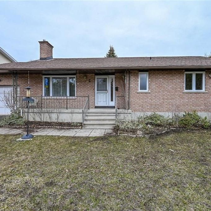 For Lease - 5 Beverly Street, Stittsville - Munster - Richmond, Ontario - Photo 1