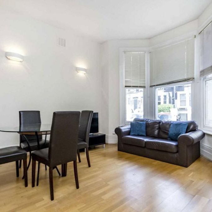 2 bedroom flat to rent - Photo 1