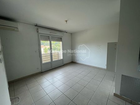 Location Appartement 1 pièce 27m² - Photo 2