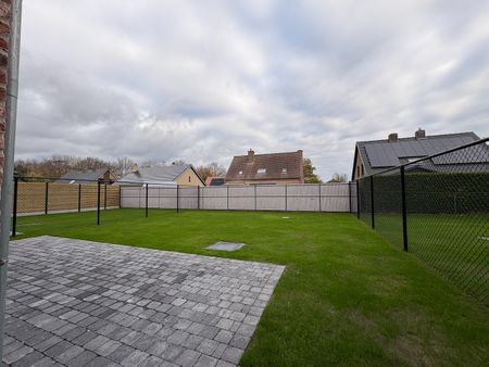 Nieuwbouwwoning met drie slaapkamers + carport - Photo 5