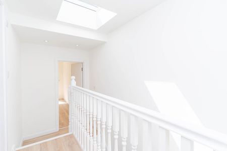 4 bedroom apartment to rent - Photo 3