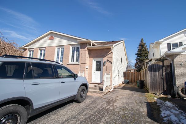 All Inclusive 3 Bedroom Main Unit in Niagara Falls! - Photo 1