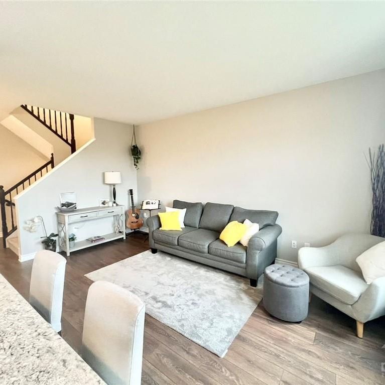 For Lease - 213 BANDELIER Way, Stittsville - Munster - Richmond, Ontario - Photo 1