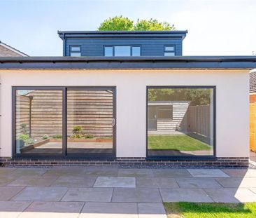 4 bedroom detached house to rent - Photo 1