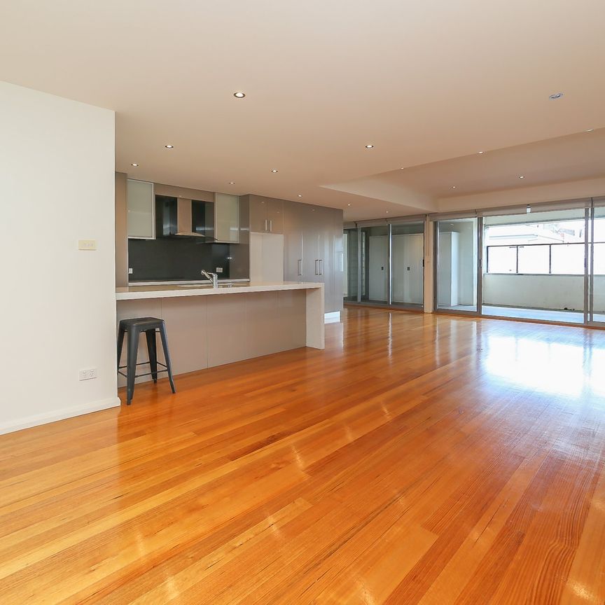 Apartment 3B - Super Spacious And Contemporary - Photo 1