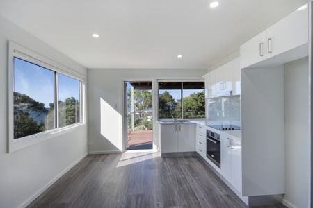 2 BEDROOM ESCAPE WITH OCEAN VIEWS - Photo 5