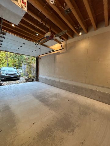 For Lease - 303 Coxwell Avenue Unit# rear workspace, Toronto, Ontario - Photo 3