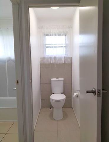 185 Station Road, Woodridge QLD 4114 - House For Rent | Domain - Photo 4