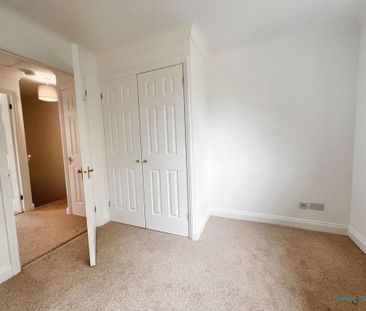 2 bedroom semi-detached house to rent - Photo 5