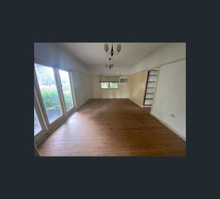 10 Laurel Street, Carramar, NSW 2163 - Photo 2