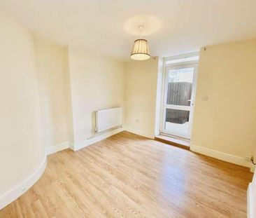 Cora Street, Barry, CF63 - Photo 3