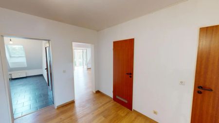 Schicke 3 Zimemrwohnung mit Wintergarten und Stellplatz - Foto 4