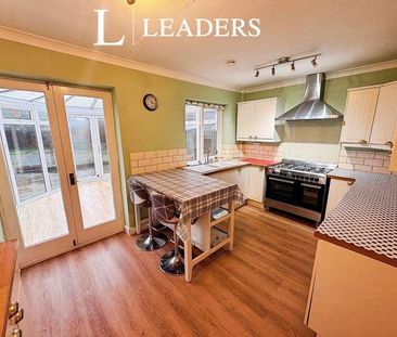 Winchester Avenue, Great Sankey, Warrington, Cheshire, WA5 - Photo 4