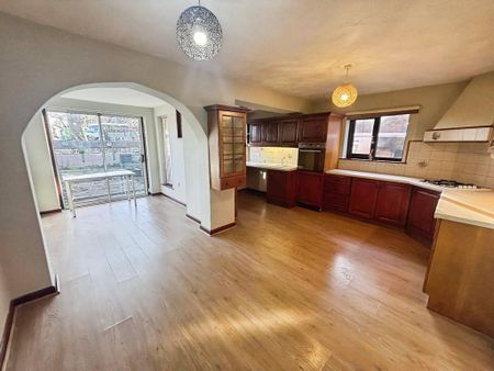 3 bedroom semi-detached house to rent - Photo 4