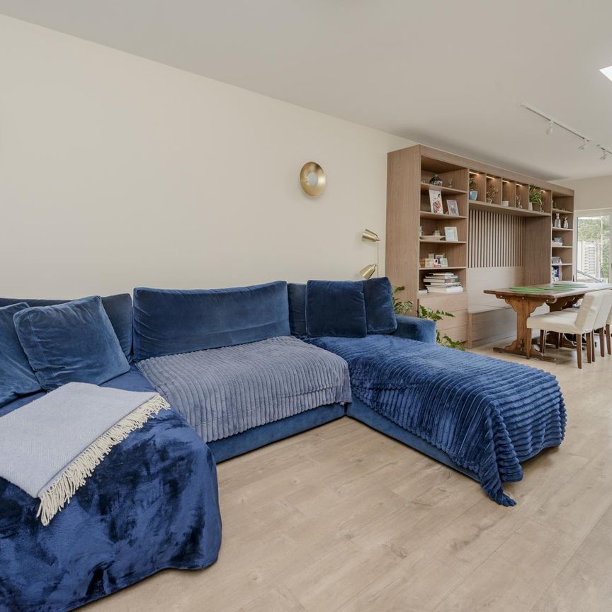 Whitchurch Gardens, Edgware HA8 - Photo 1