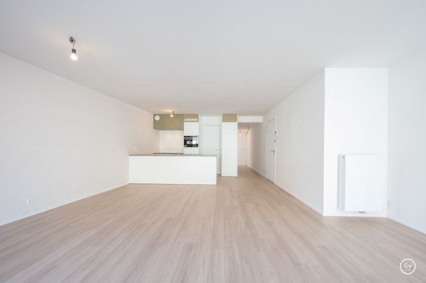 NIEUW - Magnifiek nieuwbouwappartement met twee slaapkamers, op wandelafstand van het strand te Heist. Het appartement is gelegen op de derde verdieping. - Foto 1