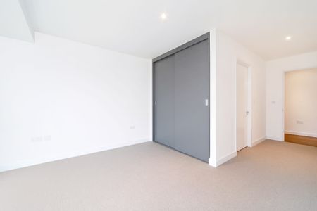 Astell Road Kidbrooke SE3 - Photo 2