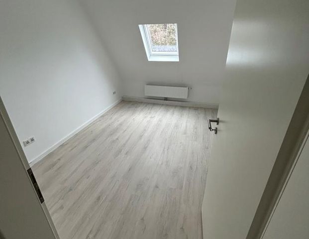 Dachgeschosswohnung zu Vermieten - Foto 1