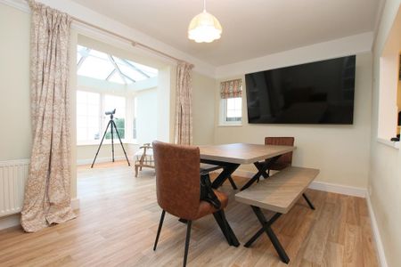 3 bedroom detached house to rent - Photo 3