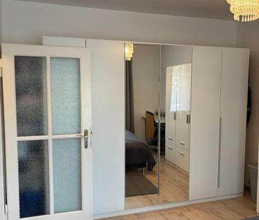 Helle 2-Zimmer Wohnung mit Balkon & Gartenblick - 2-Room Apartment ... - Foto 1