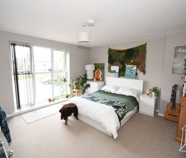 St Botolphs Crescent | Student House | 24/25 - 2 Rooms Within a House Share - Photo 4