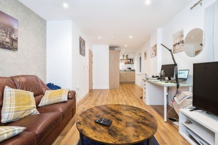 John Thornycroft Road, Southampton - Photo 5