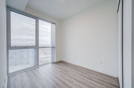 For Lease - 8 Interchange Way Unit# 2705, Vaughan, Ontario - Photo 2