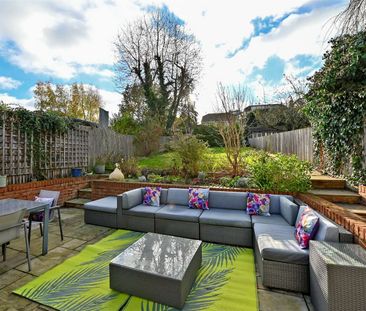 SHORT TERM - Updated four-bedroom period home situated in the heart... - Photo 2