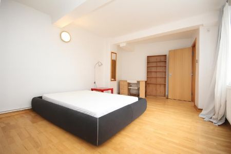3 bedroom flat to rent - Photo 4