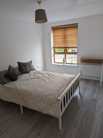 Room in a Shared Flat, Greener Court, CR0 - Photo 3