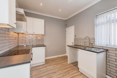 2 bedroom terraced house to rent - Photo 5