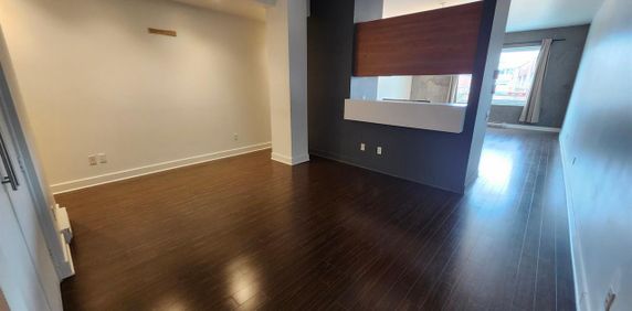 Loft Montréal (Villeray/Saint-Michel/Parc-Extension) À Louer - Photo 2