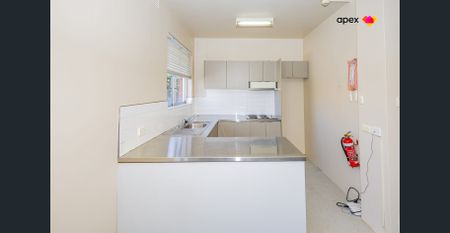 One Bedroom Apartment For Lease - Photo 2