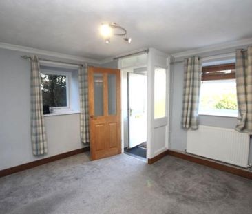 2 bedroom cottage to rent - Photo 2