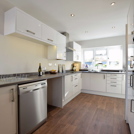 🌟Large Ensuite Room🌟 Bedroom A - Photo 3