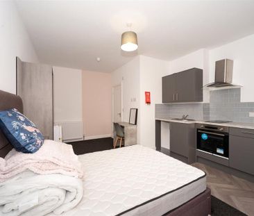 1 bedroom property to rent - Photo 3