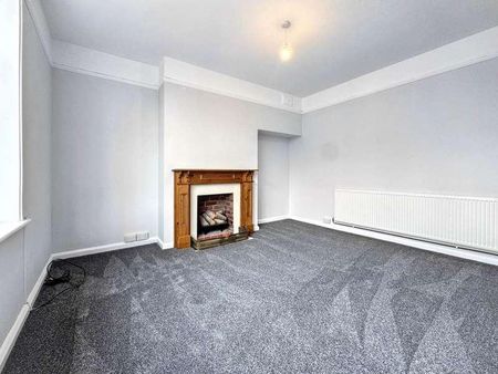 Bank Chambers, Penn Hill, Bh, Fully Refurbished Apartment, BH14 - Photo 4