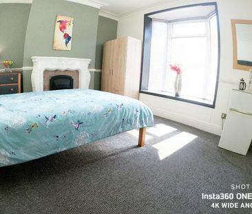 1 bedroom in a house share to rent - Photo 3