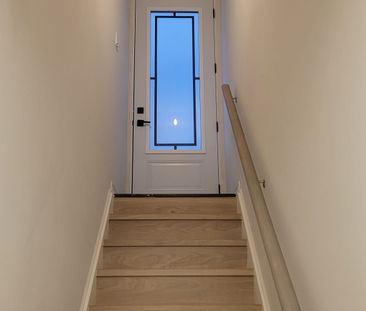 For Lease - 65 Stormont Trail, Vaughan, Ontario - Photo 2